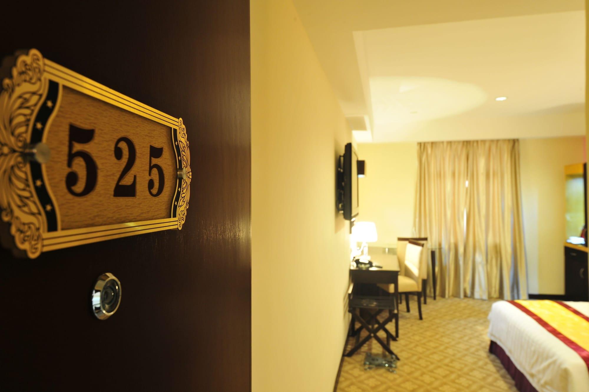 Hallmark Regency Hotel - Johor Bahru Kültér fotó
